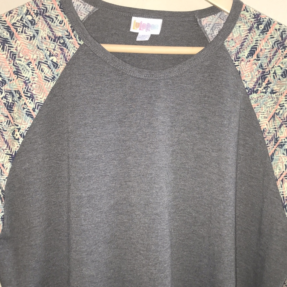 LuLaRoe Randy Top New Without Tags Size XL 020